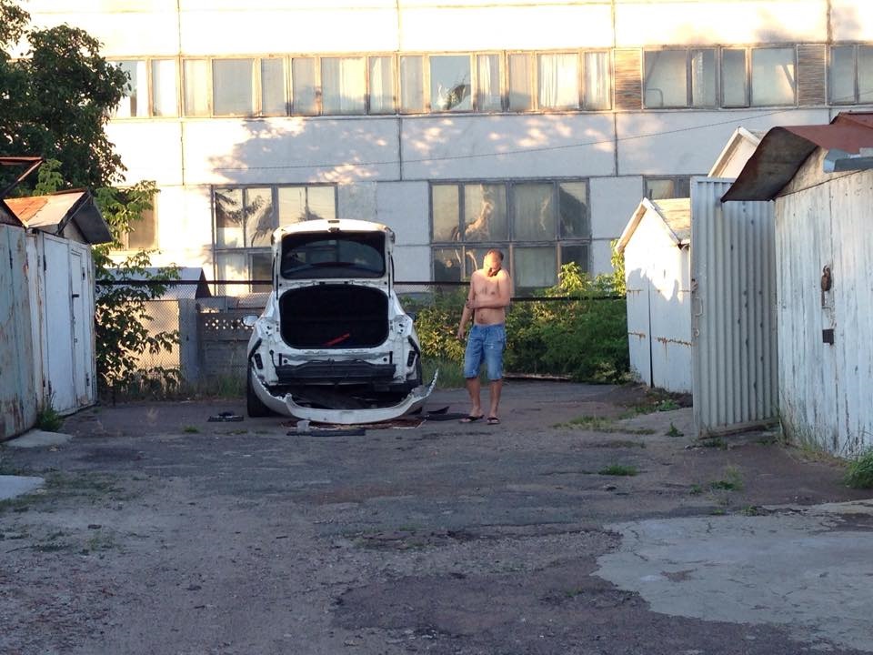 Зняття заднього бампера 1