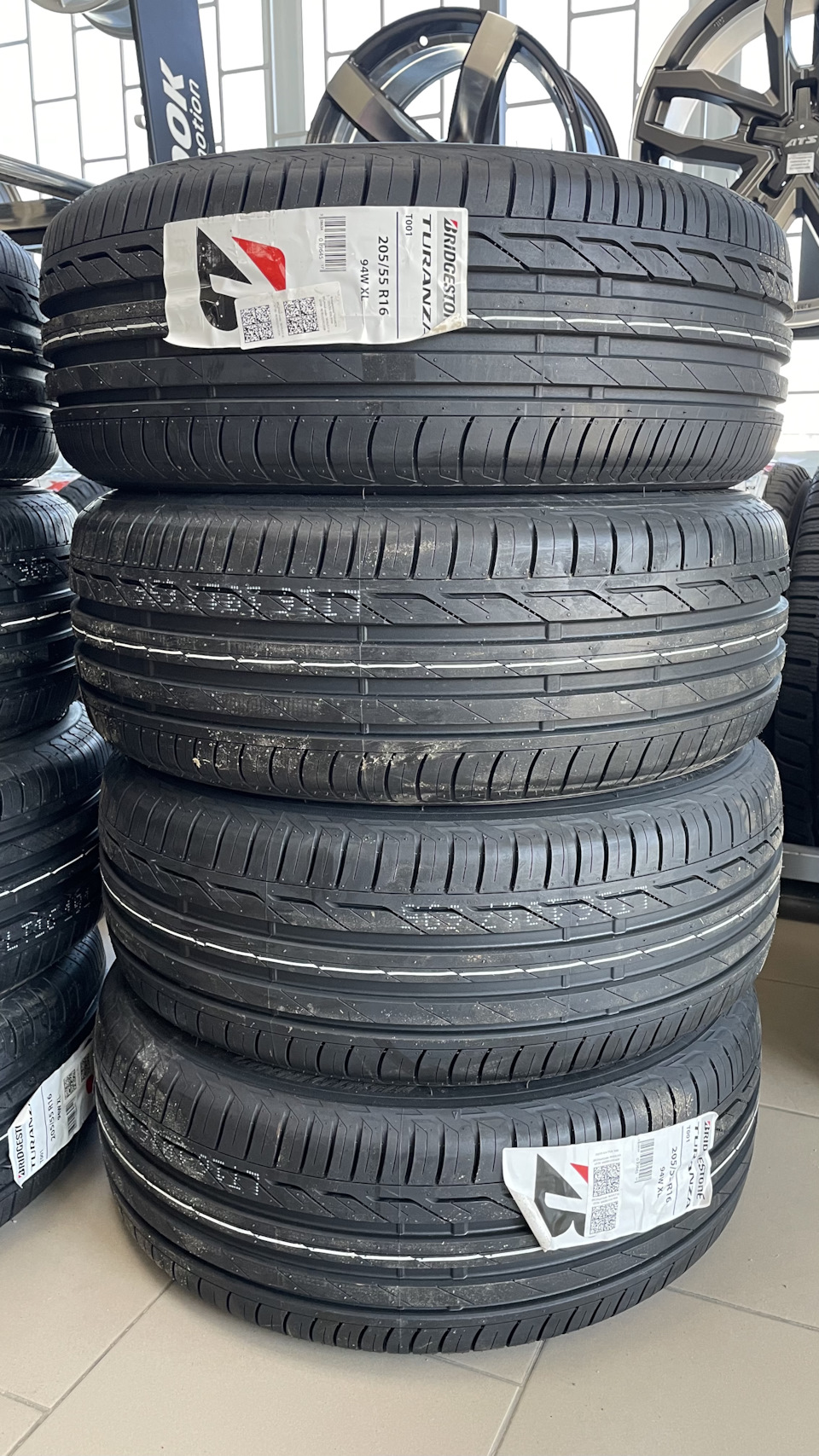 Сані до літа готові) Bridgestone Turanza T001 1