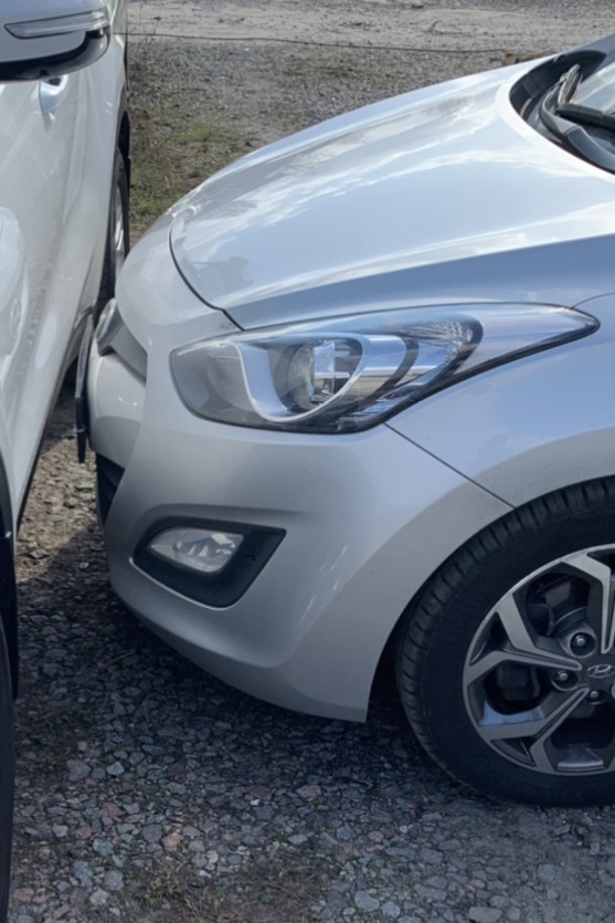 Камера переднього виду ( фронтальна ) в Hyundai i30 GD (2) 1