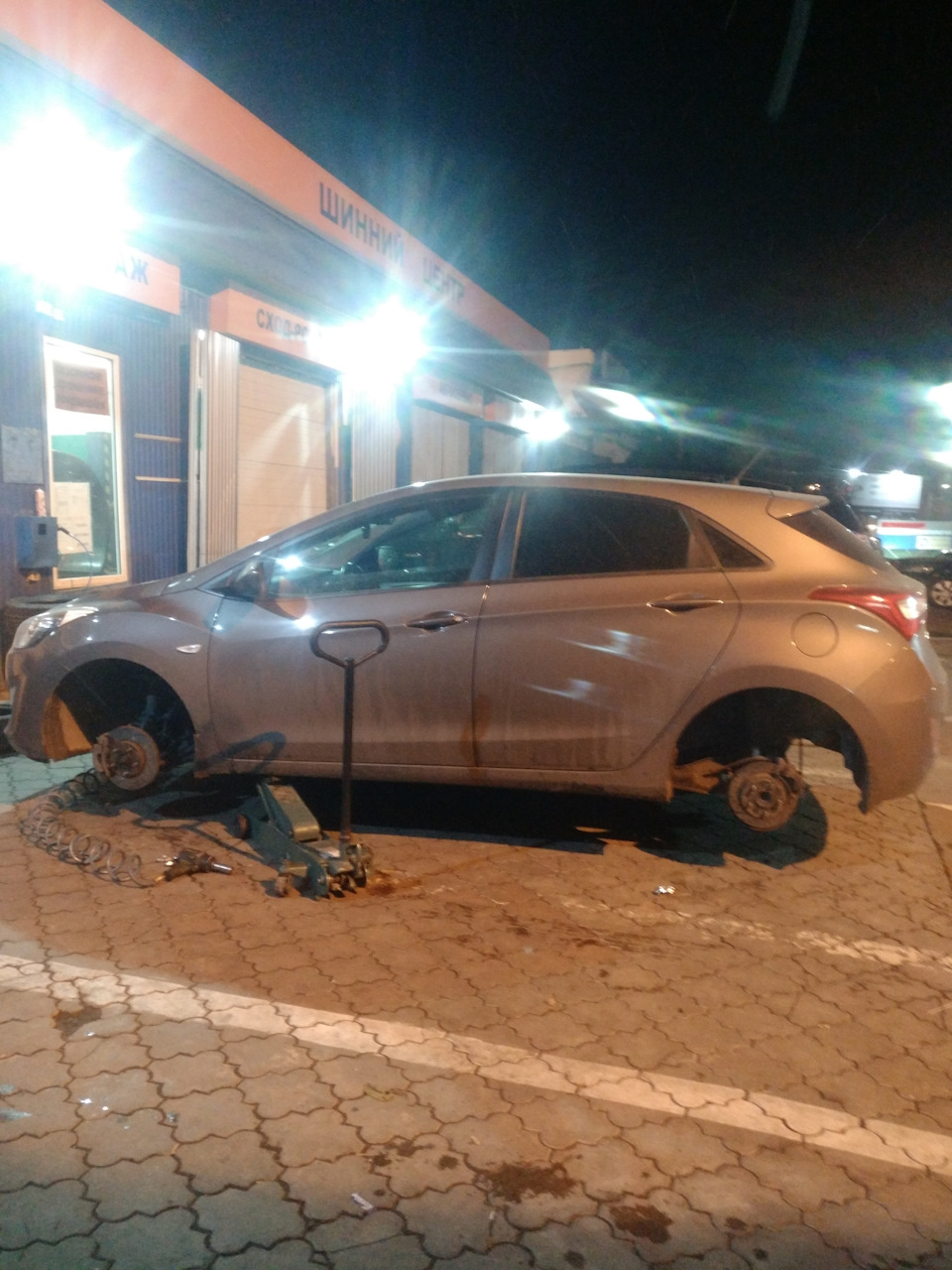 Зимова гума Goodyear 2