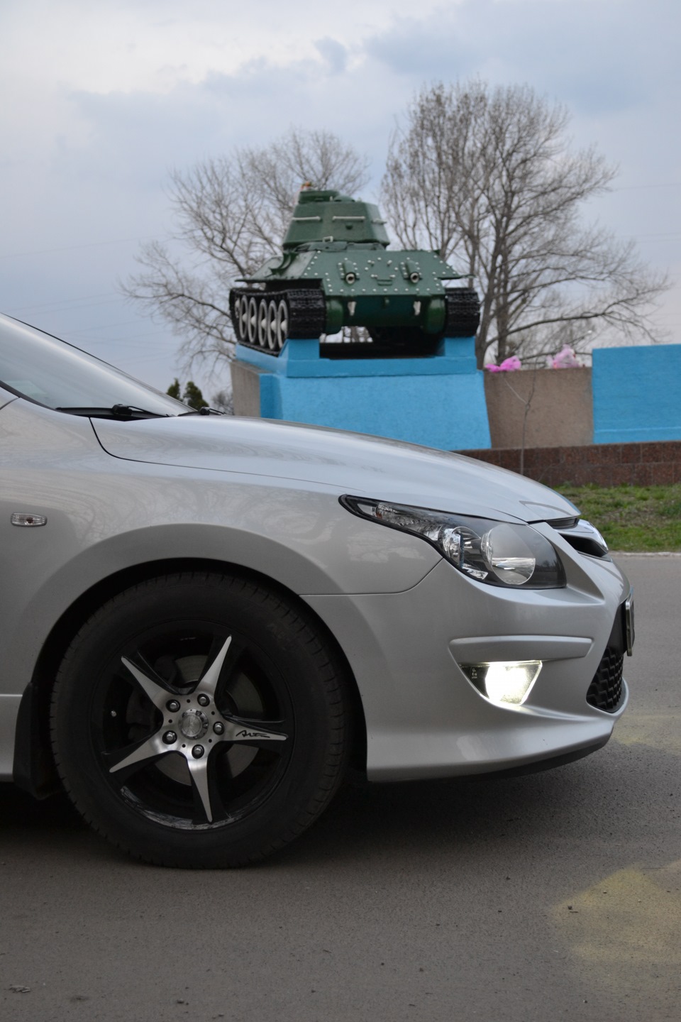 Поставив нові тапки R16 1