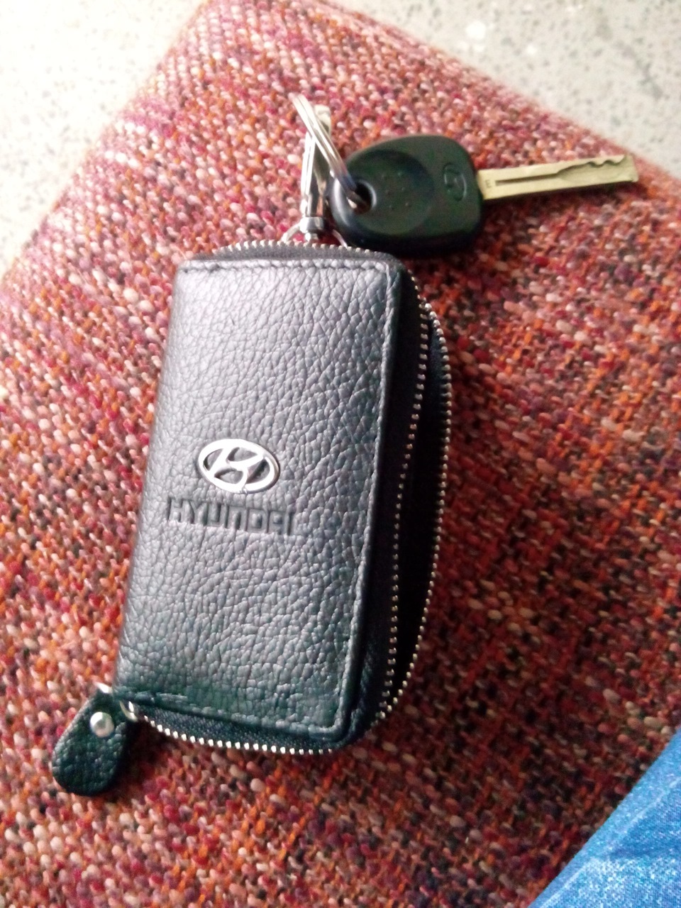 Брилок Hyundai>>>> 4