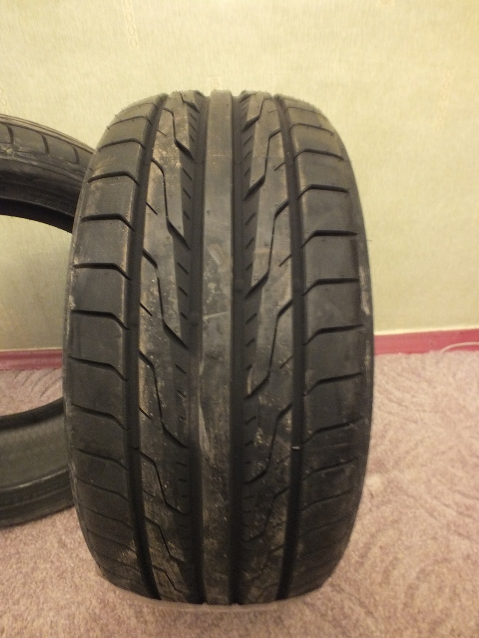 Покупка нового взуття на наступний сезон. (TOYO TYDRB 215/45/r17) 1