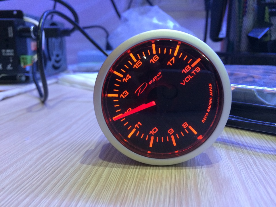 Вольтметр Depo Racing 1