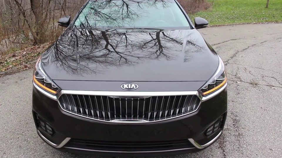 KIA Cadenza 2017 1