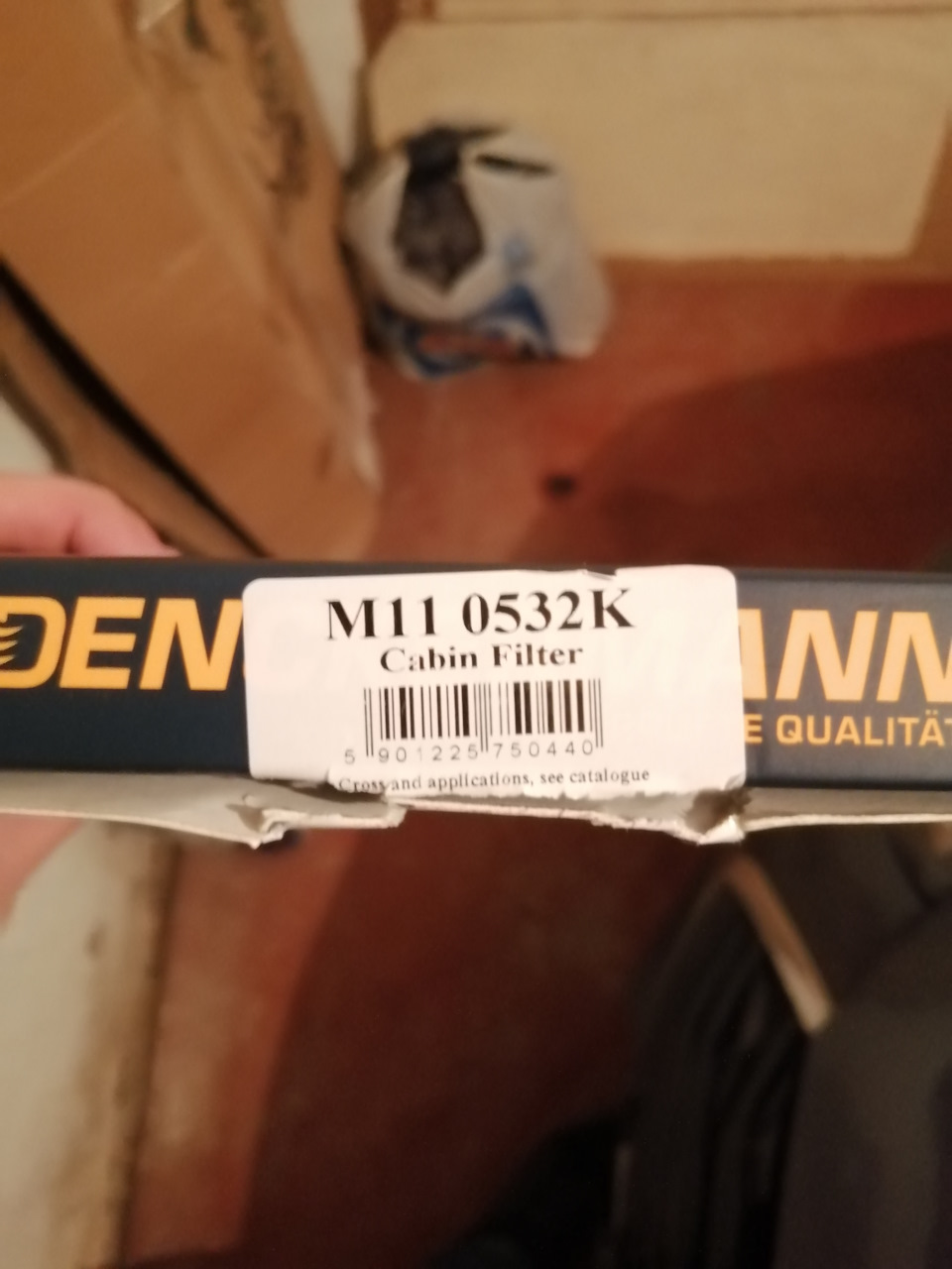Заміна фільтра салону M110532K Denckermann 2