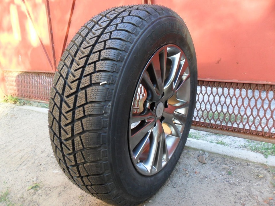Michelin Latitude Alpin 225/65 R17 102 T 2