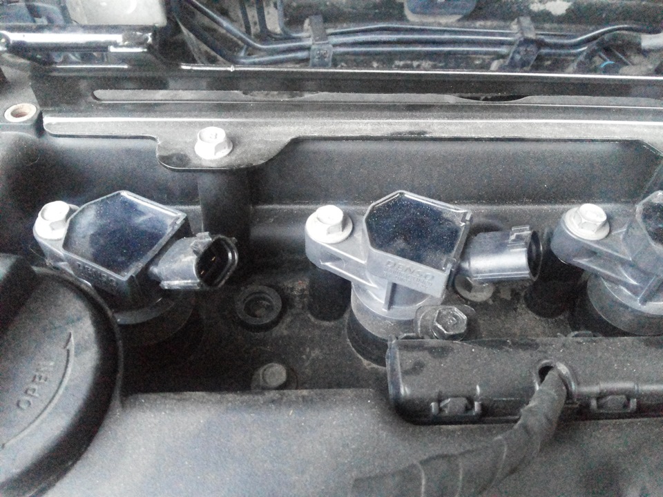 Заміна свічок NGK 18841-11051 Hyundai ix35 5