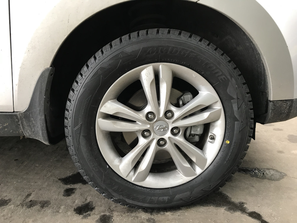 Bridgestone Blizzak DM-V2 225/60 R17 99S 5