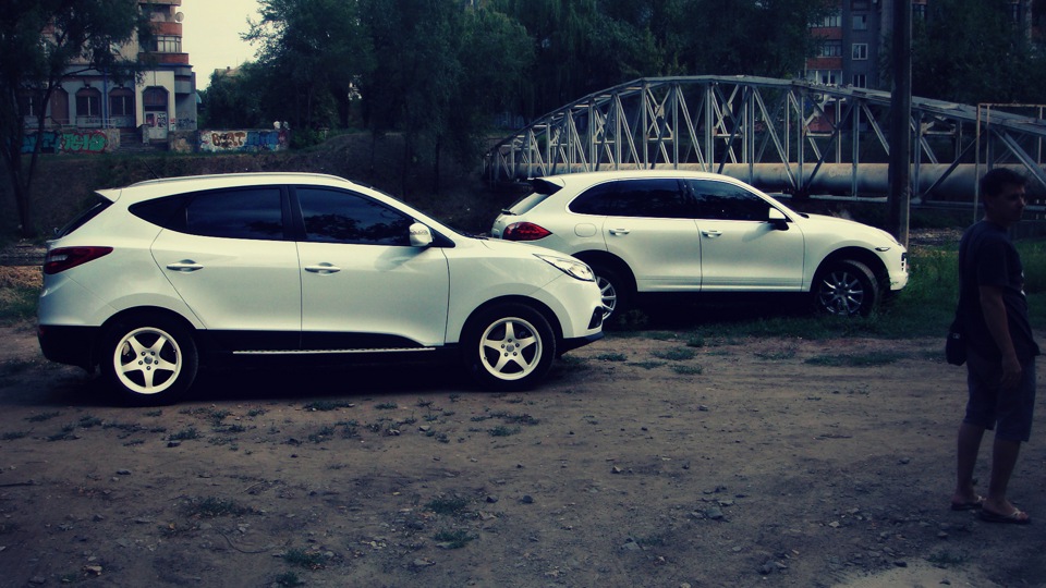 Фотосет Hyundai IX 35 & Porsсhe Cayenne 3