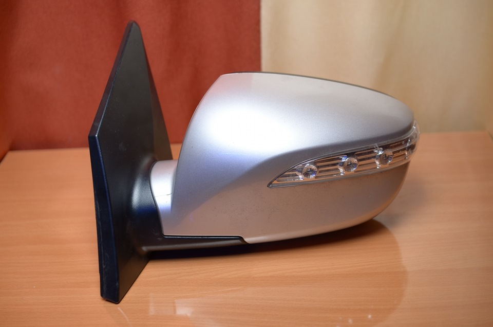 Продам дзеркало, ліве бічне Hyundai ix35 1