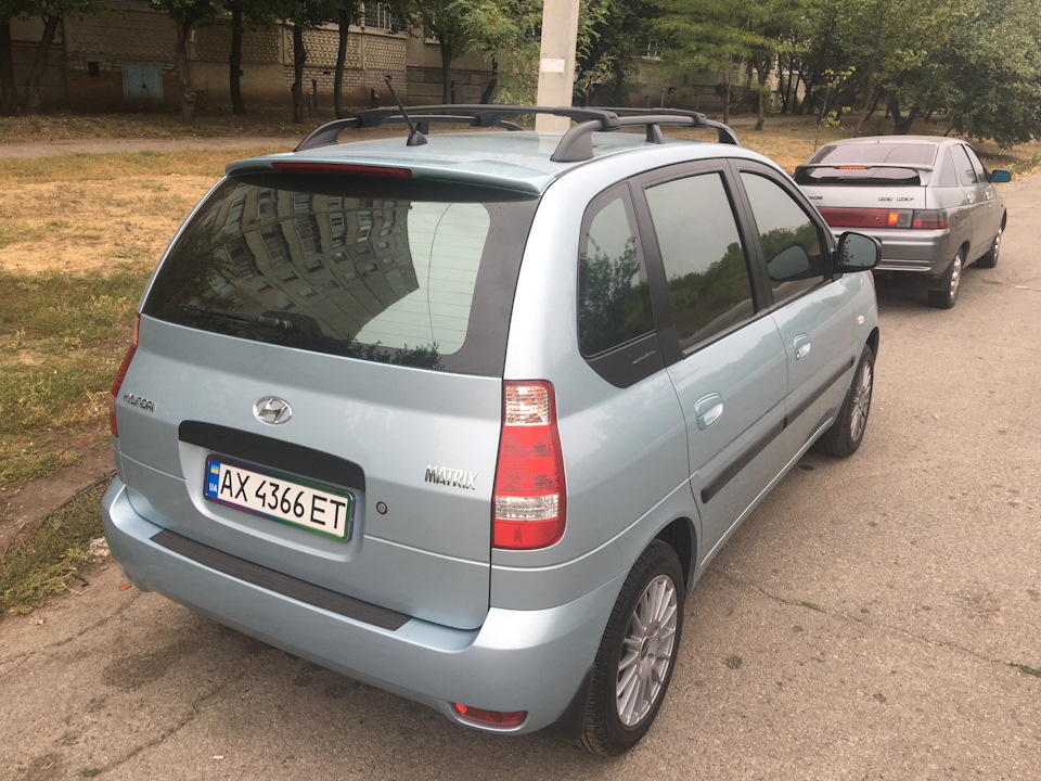 Оригінальні поперечки з I30 SV каталожний номер 2LO21 ADU00 3