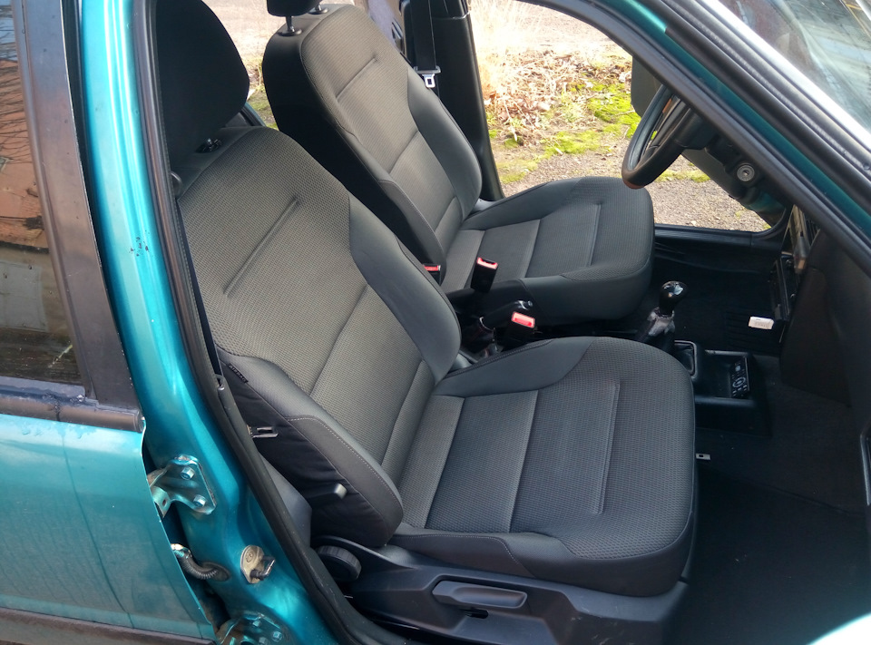 Встановлення сидіння з VW GOLF VII 7 BQ 3