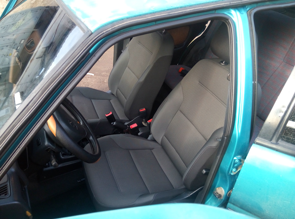 Встановлення сидіння з VW GOLF VII 7 BQ 1