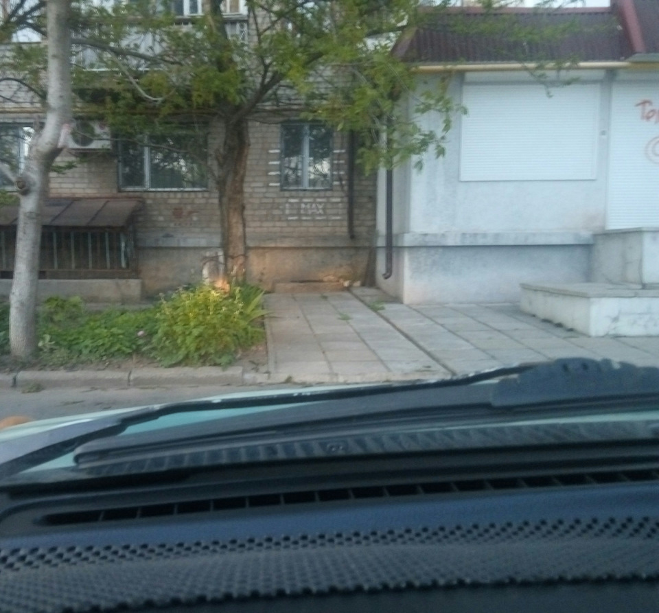 Заміна ламп головного світла 3