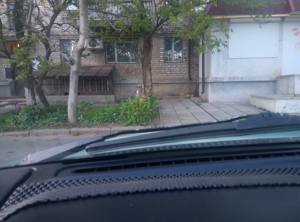 Заміна ламп головного світла 2