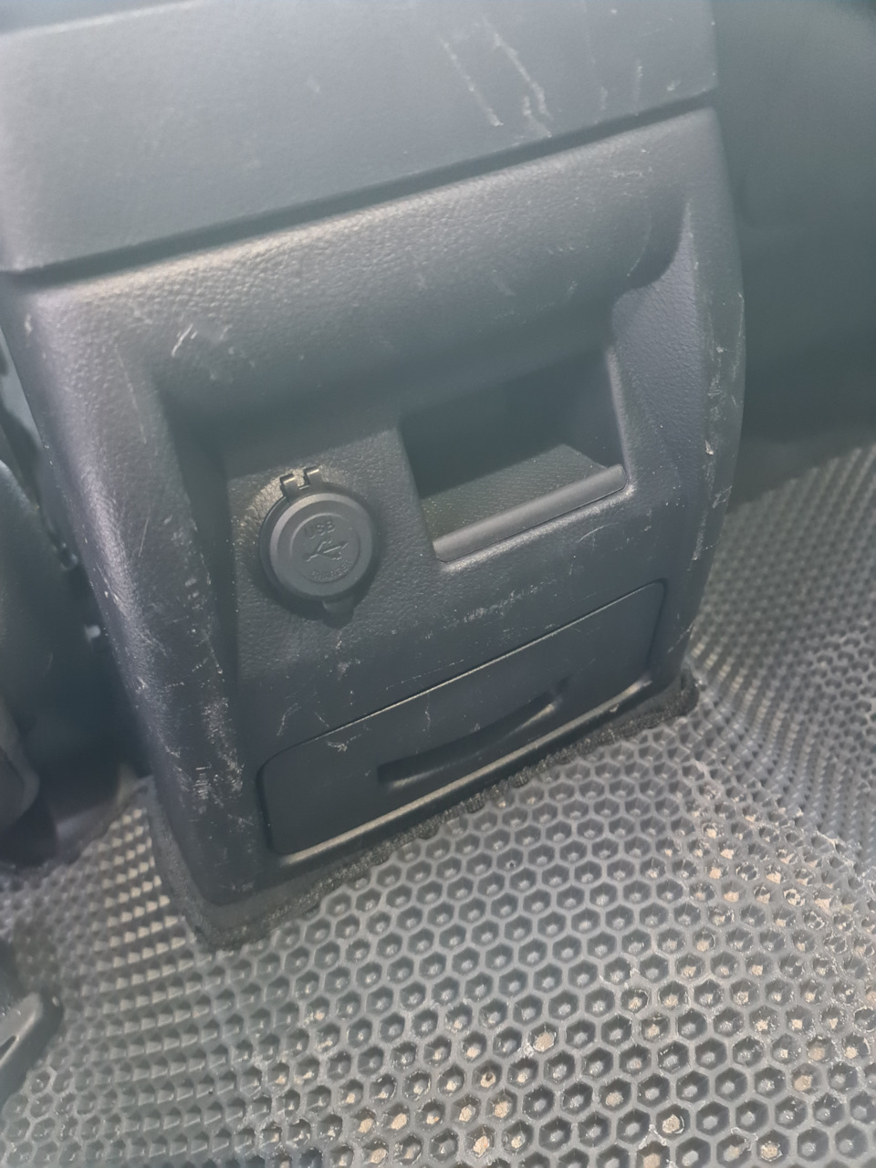 Заміна прикурювача на USB 3.0 3