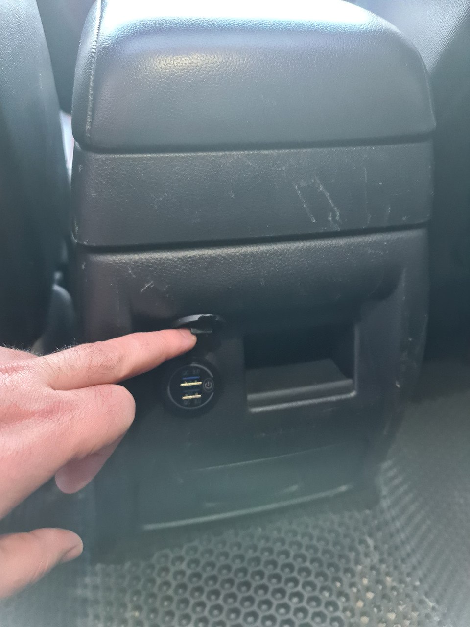 Заміна прикурювача на USB 3.0 5