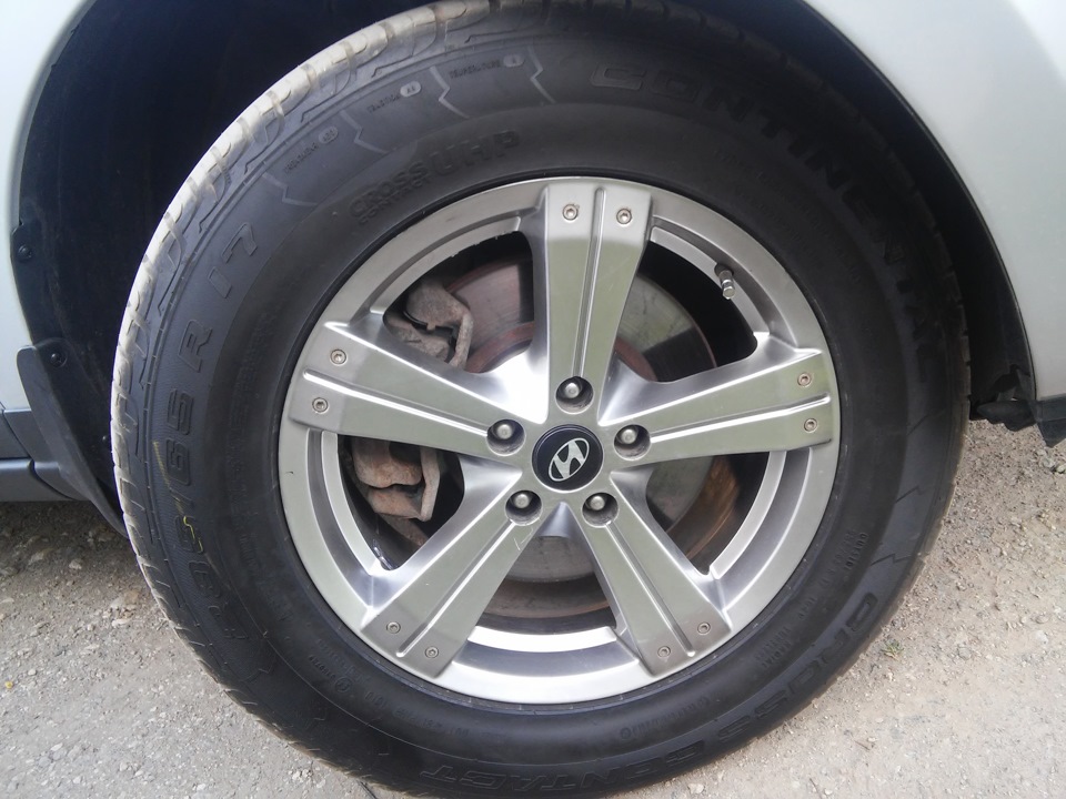 Перевзувся на літо Continental Crosscontact UHP 3