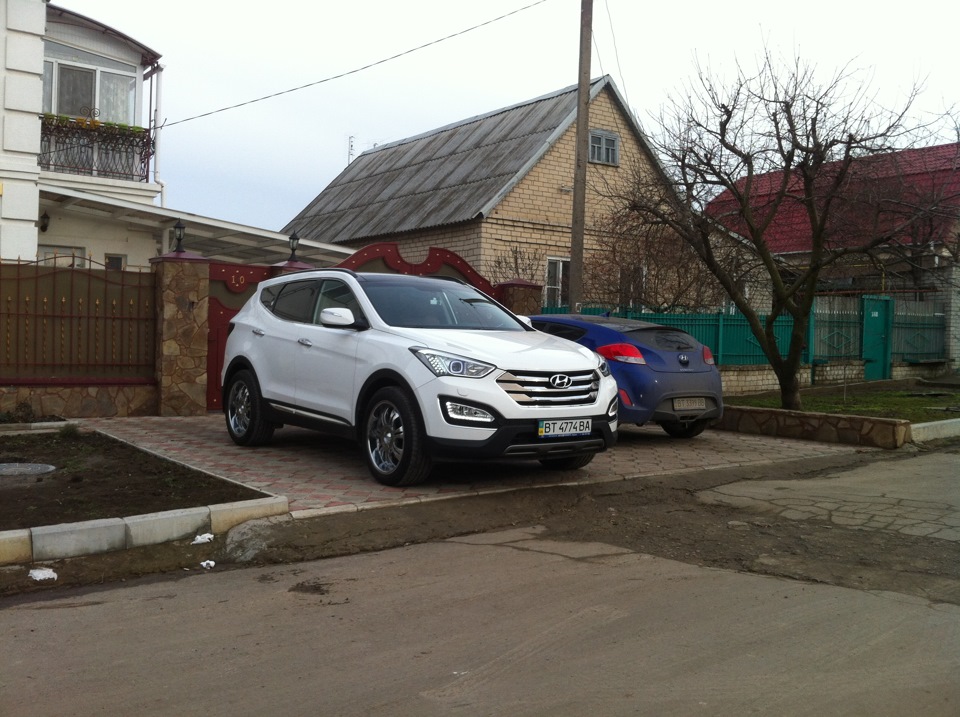 Біля будинку) 3