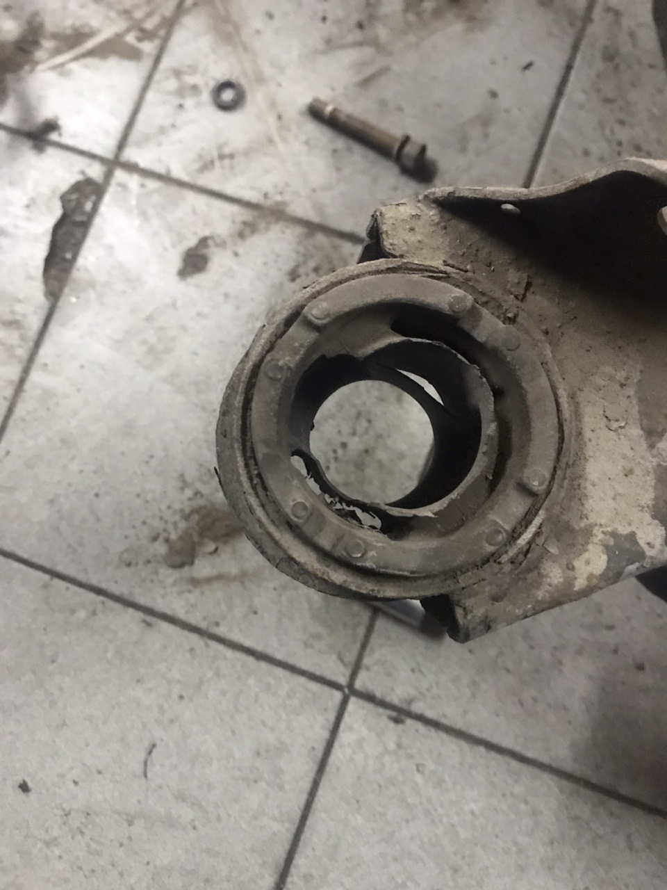 Задня підвіска Ревізія 3