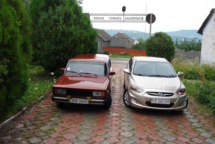 Фотосет зі старенькою або жоповоз VS трудяга 1