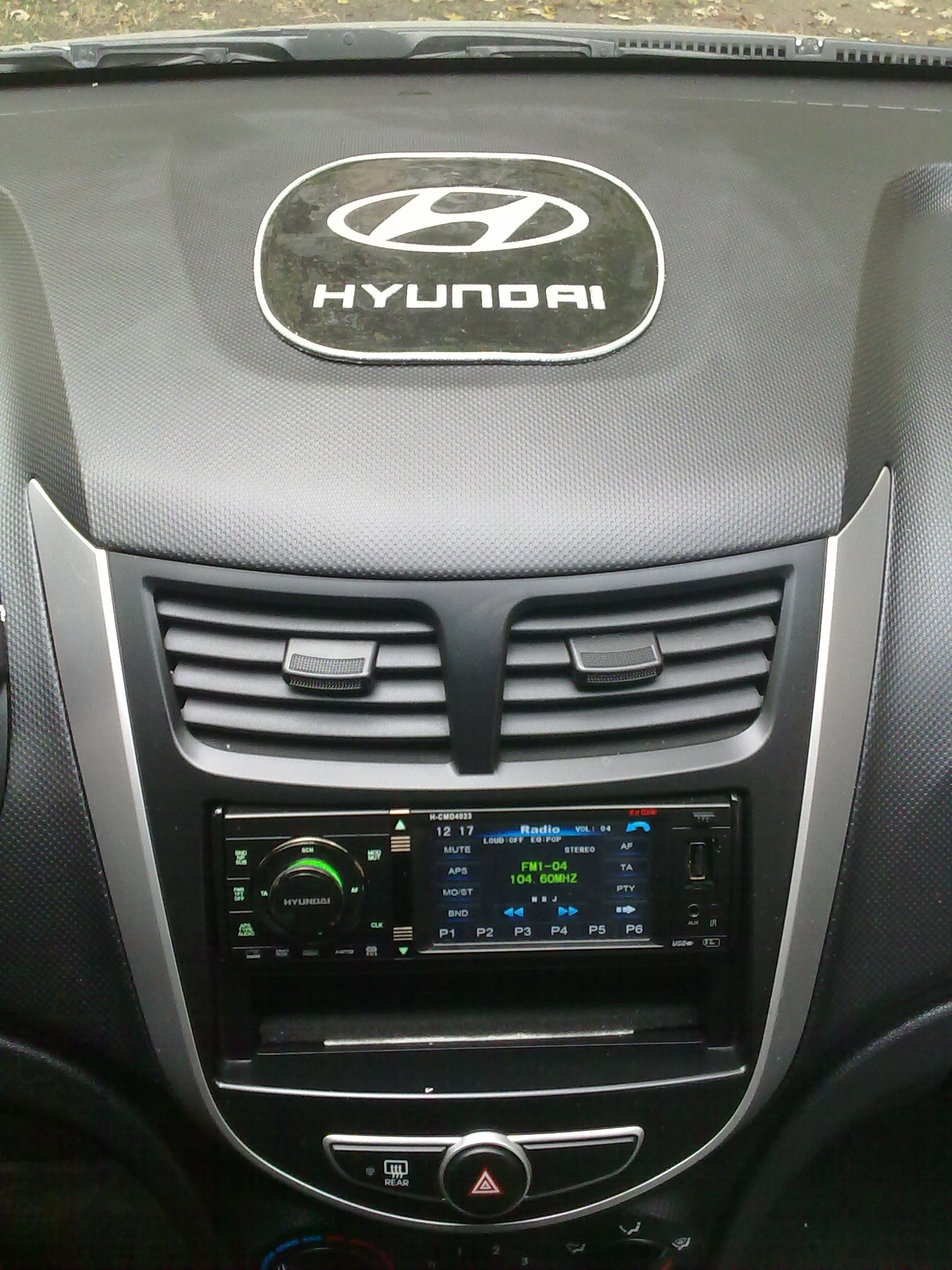 Килимок антиковзкий HYUNDAI 1