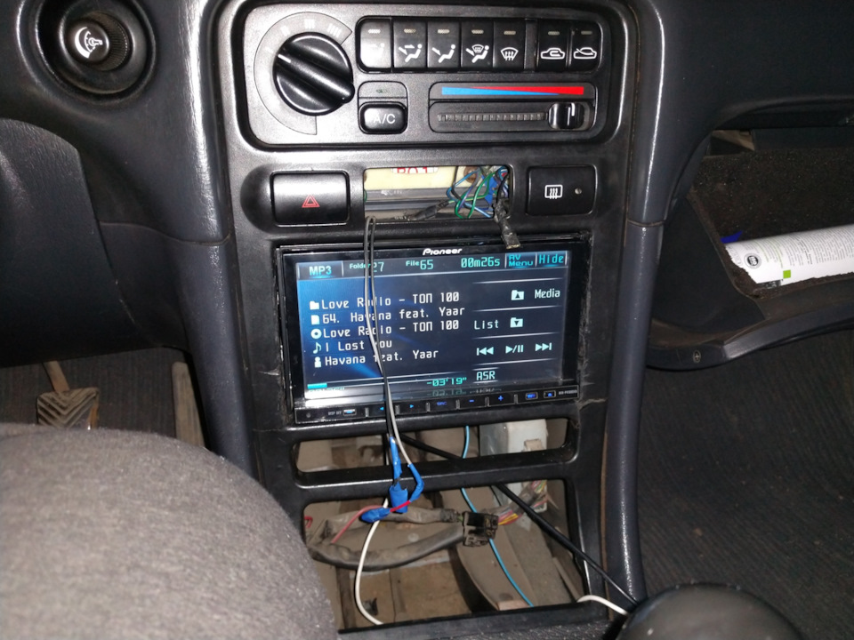 Pioneer AVH-P4100DVD 1