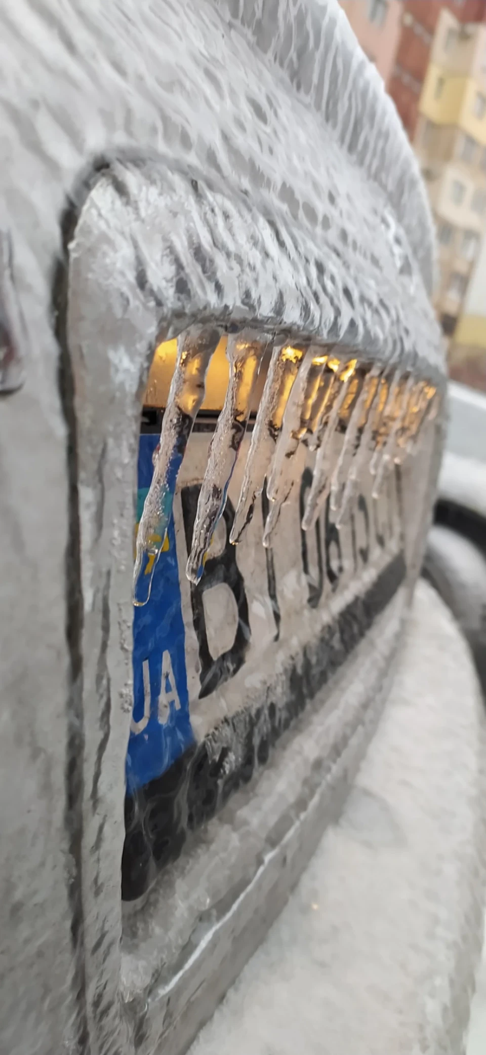Щось замерзає 🥶