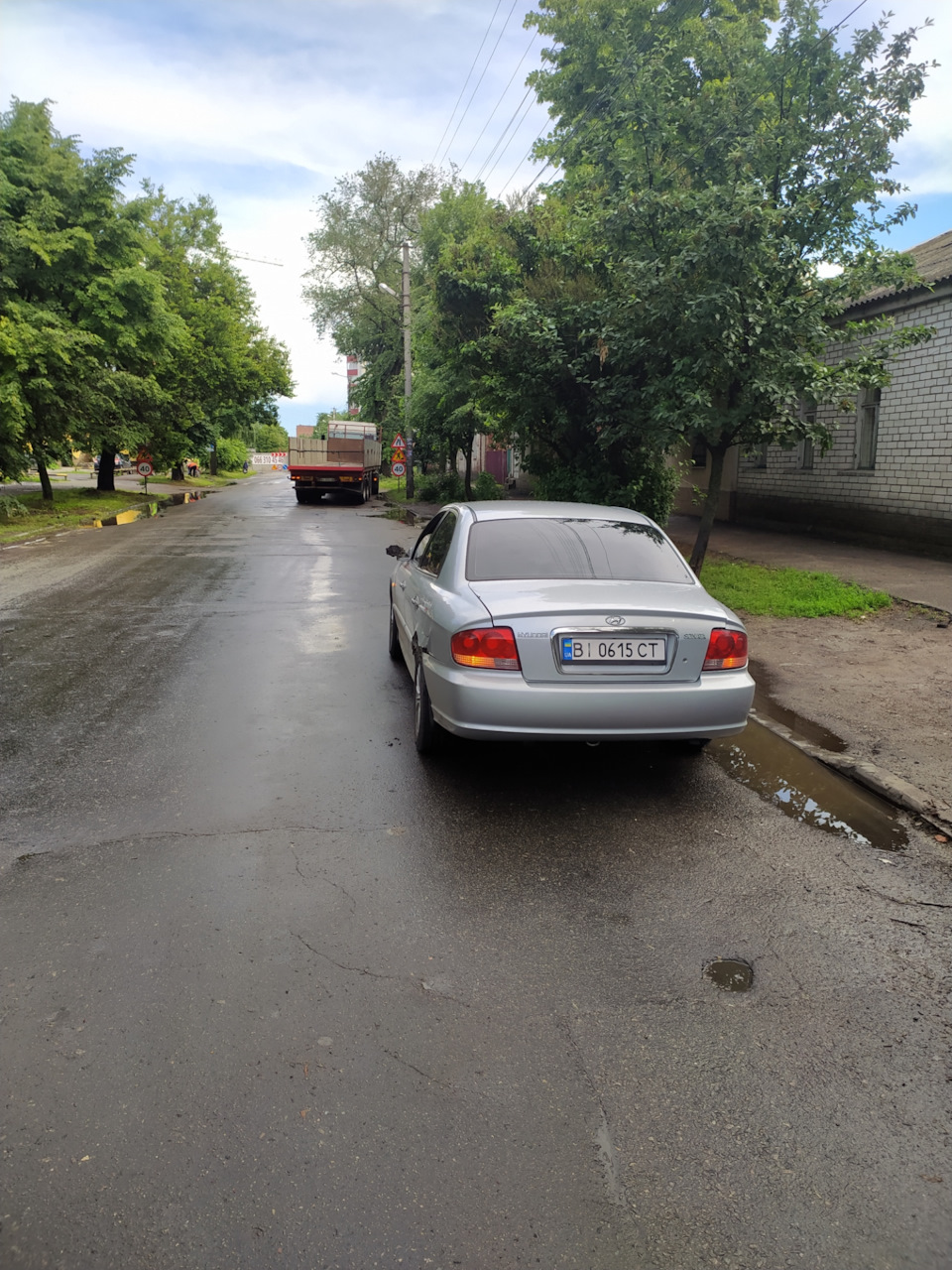 Дебютував, якщо можна так сказати 3