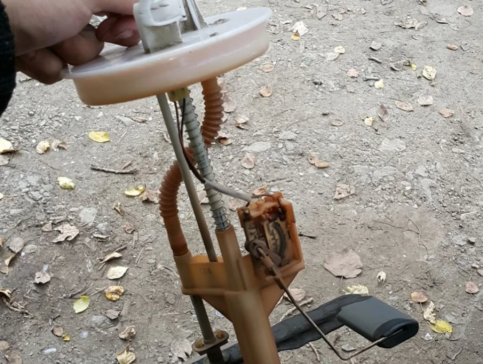 Потрібна допомога! Паливний насос!