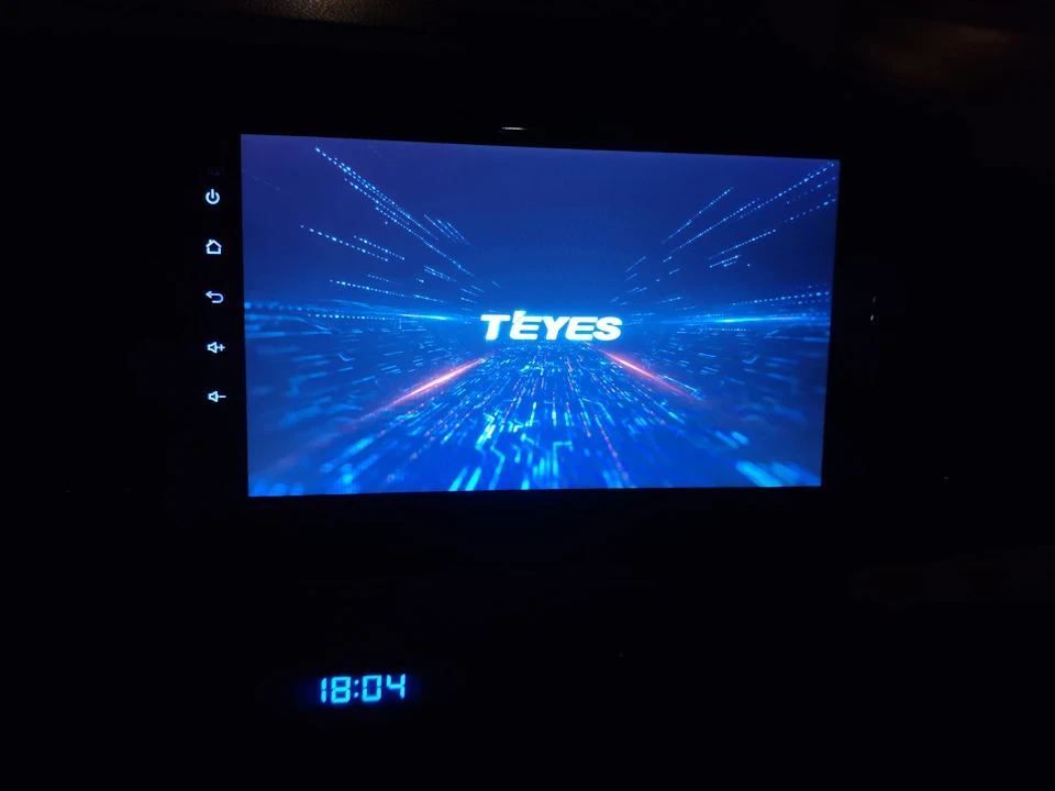 Мультимедіа TEYES CC2 на Android 4g/64g