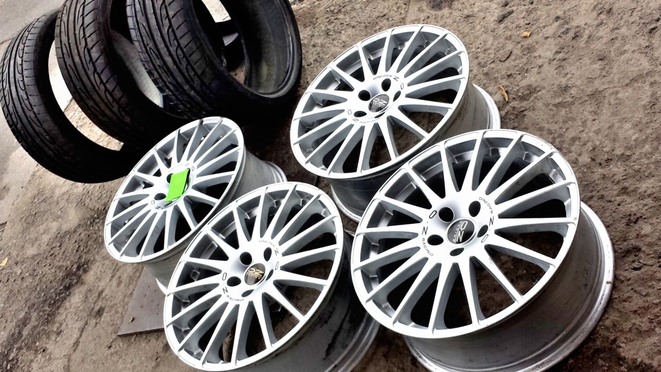 Прикладка OZ Superturismo GT-225/35/19 - показала що потрібні 235/45/19. 5