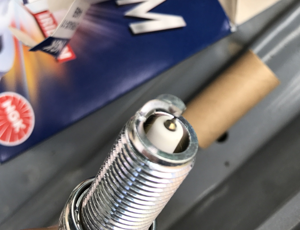 NGK 4469 LFR5AIX-11 IX Iridium Plug 5