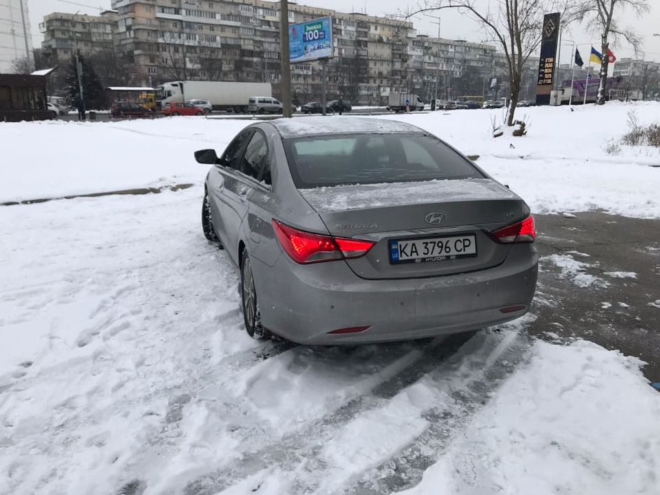 Hyundai Sonata LPI Restyling перші повні фото авто 4