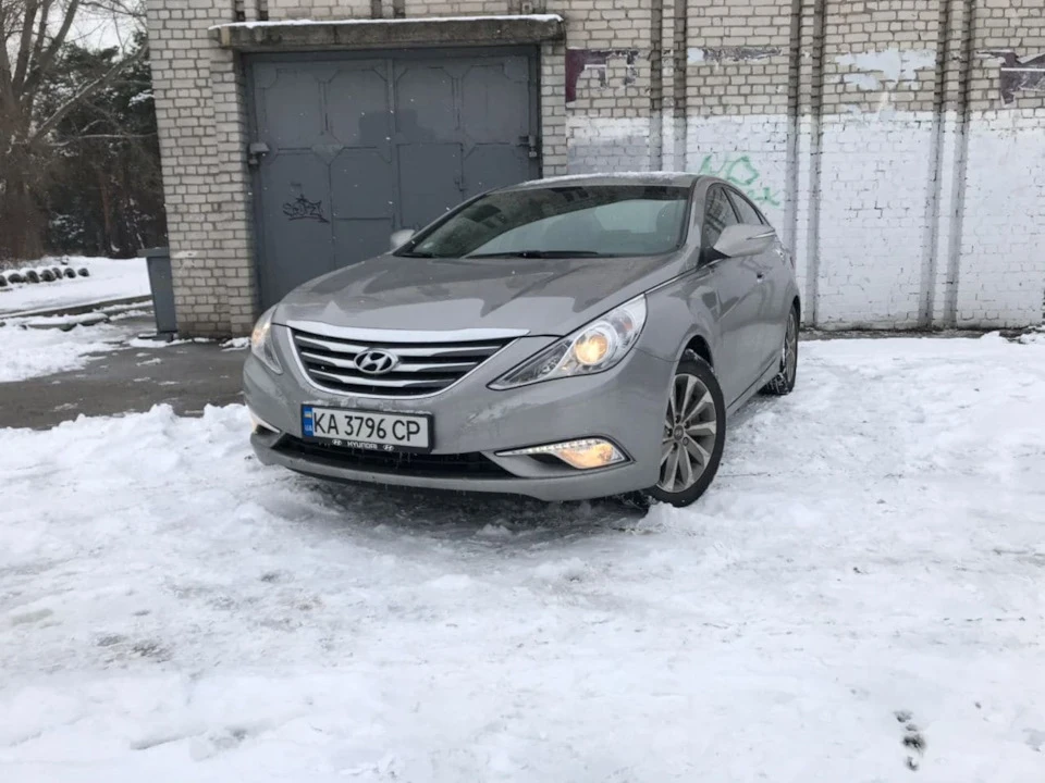 Hyundai Sonata LPI Restyling перші повні фото авто