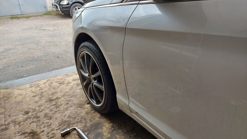 Запис 4. Літній комплект коліс. Диски Borbet lv5 R18 4