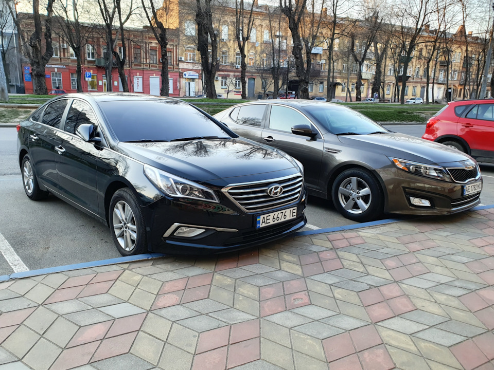 HYUNDAI SONATA LF 2015 vs KIA K5 (2013-2015) 1