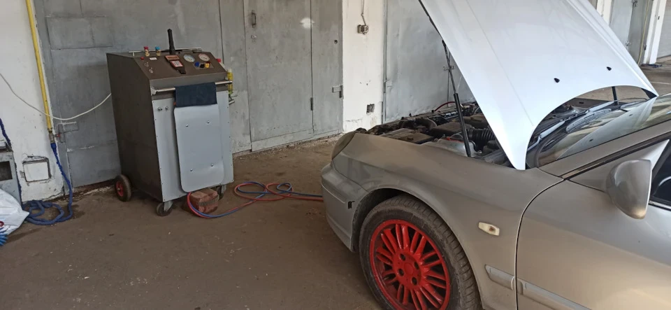 Заправка кондиціонера нарешті)))
