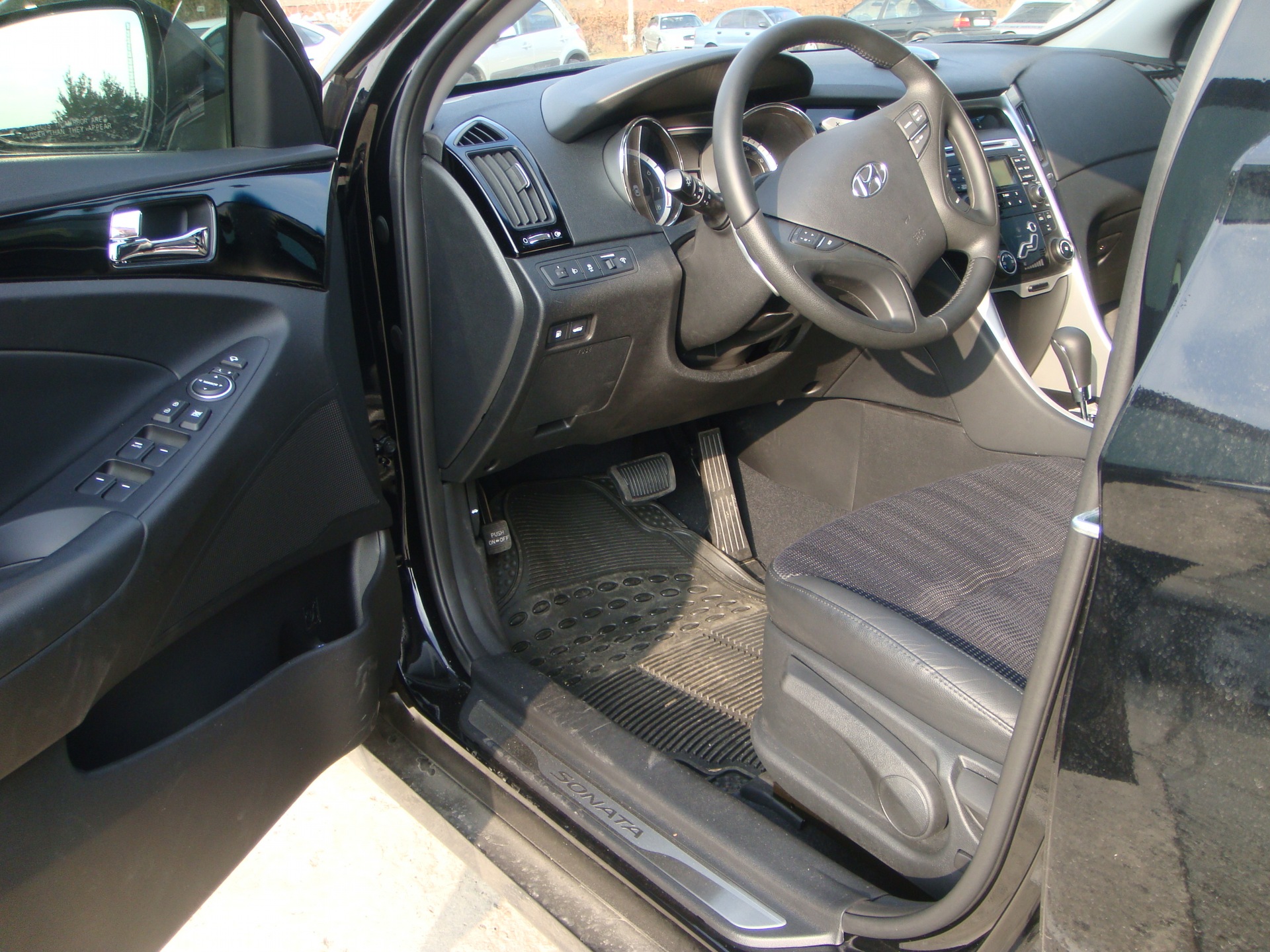 Один день з Hyundai Sonata 2011 3