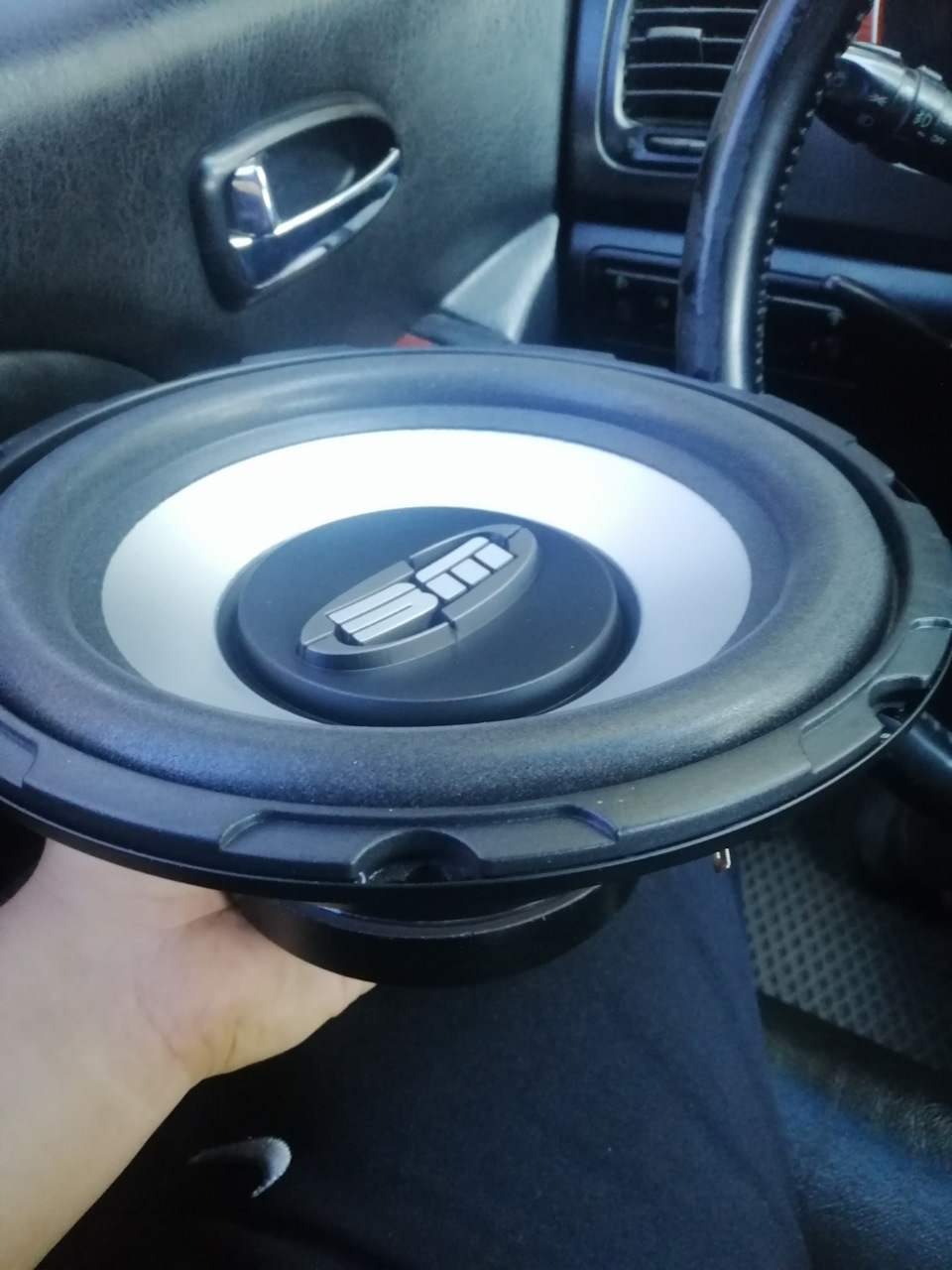 Автозвук. Скупий платить двічі. Сабвуфер BOSCHMANN BM Audio V-1040XYB 400W 4