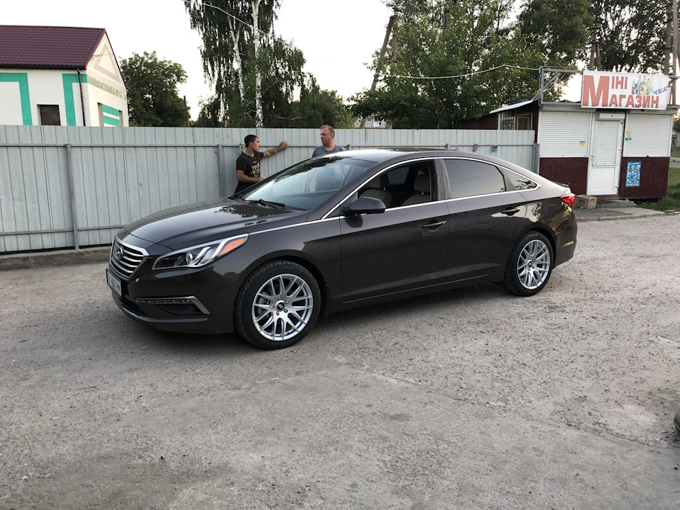 Ха, Ви думали не буде дисків? Я теж, але не втримався. Sonata LF R18 4