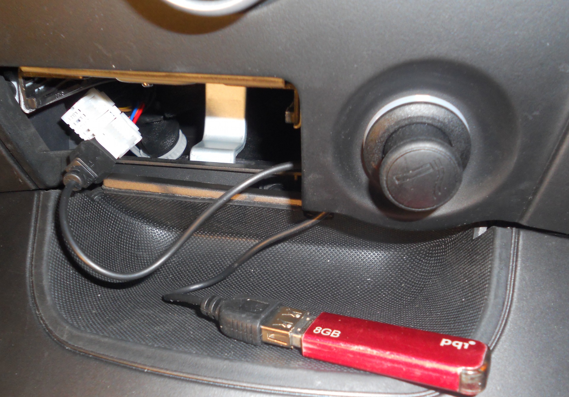 USB У штатну магнітолу 4