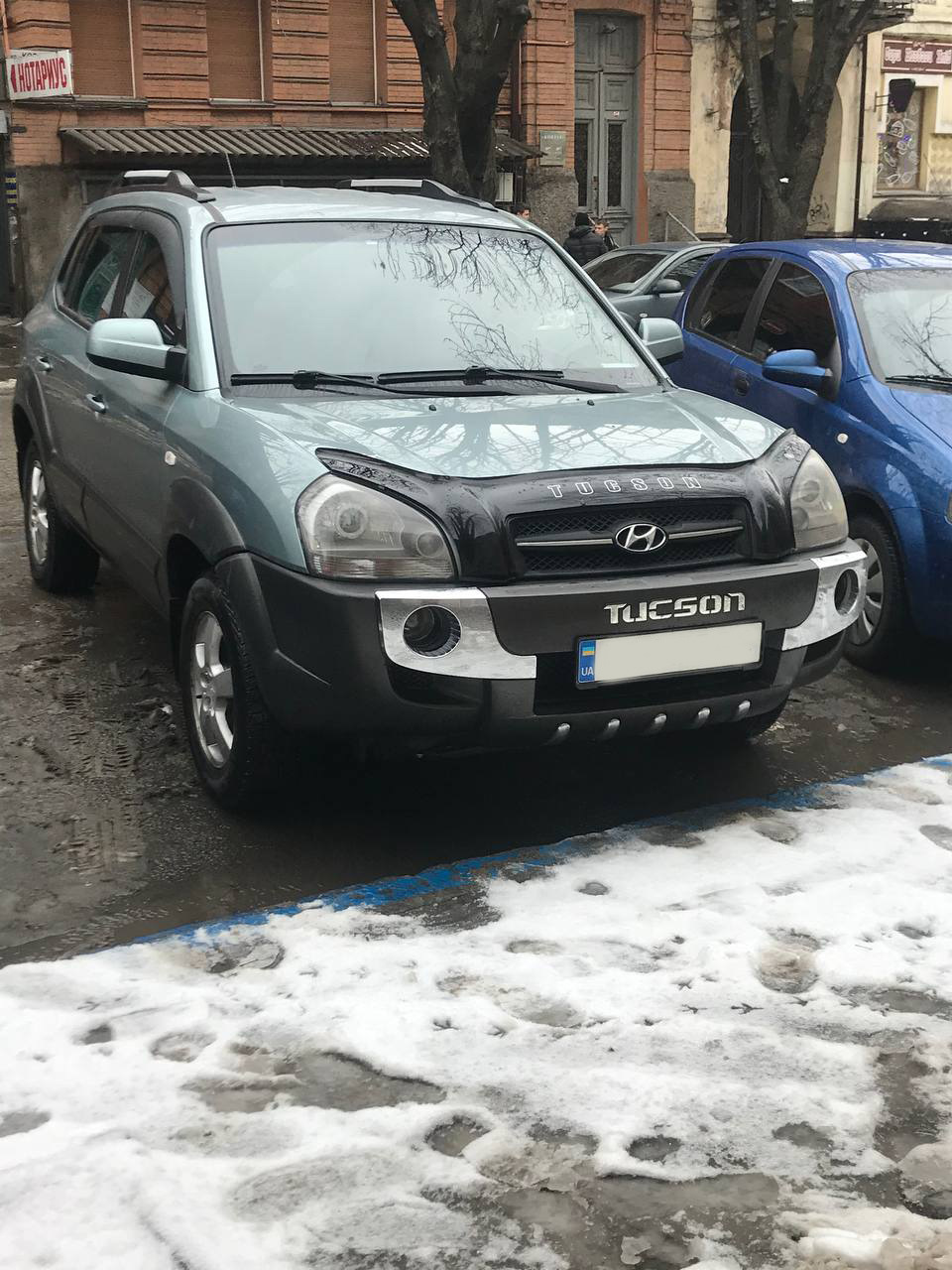Накладка на передній бампер Mobis на Tucson JM 2
