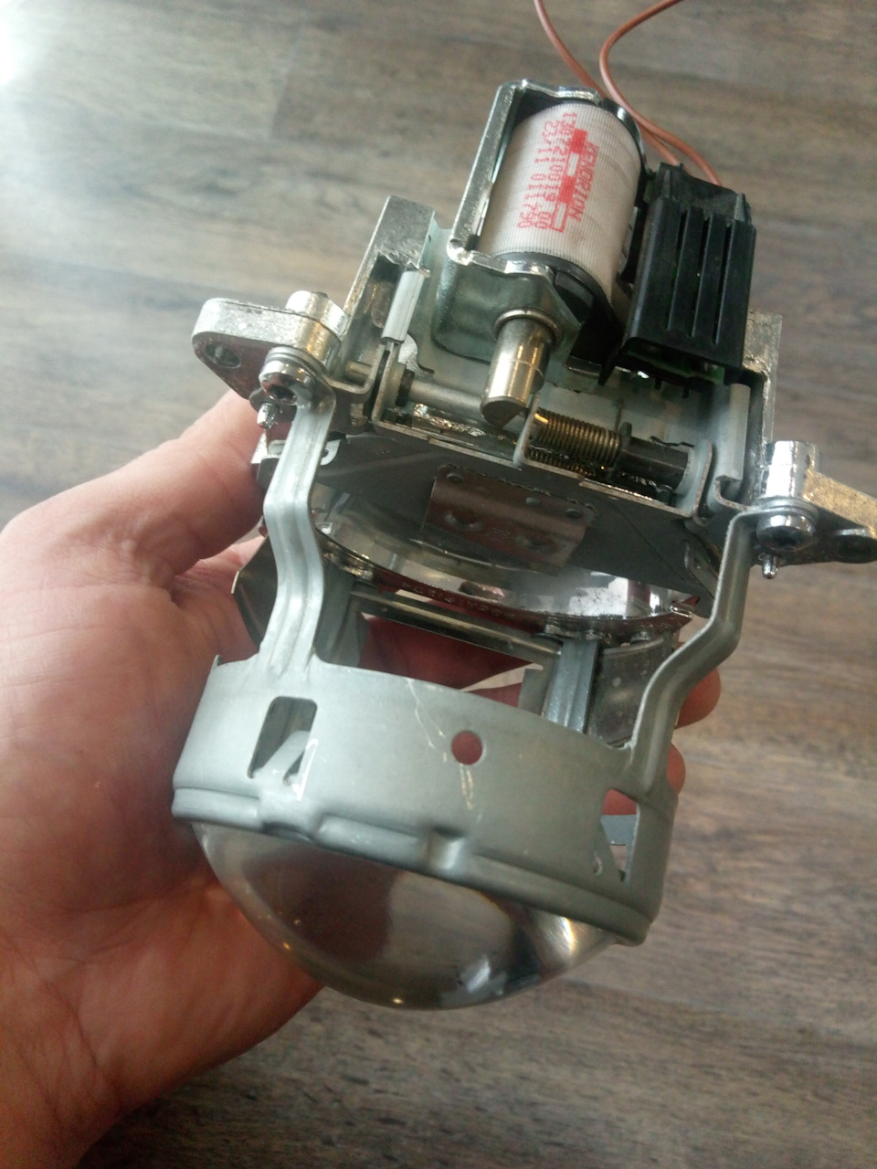 HELLA 3“. 2