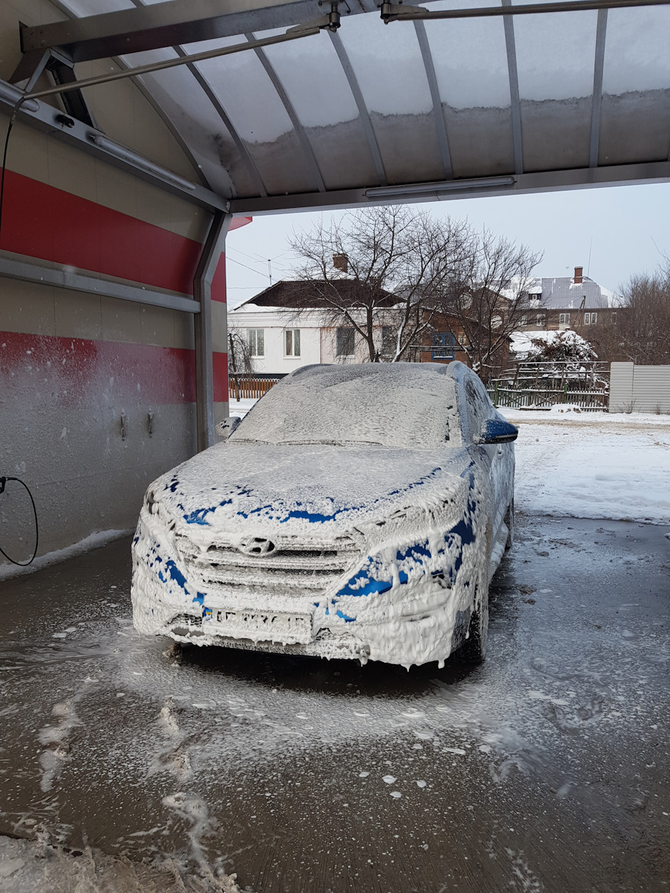 Сніг, синій на білому жирно, так?!)) 2