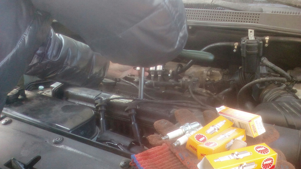 Заміна свічок на Hyundai Tucson 2