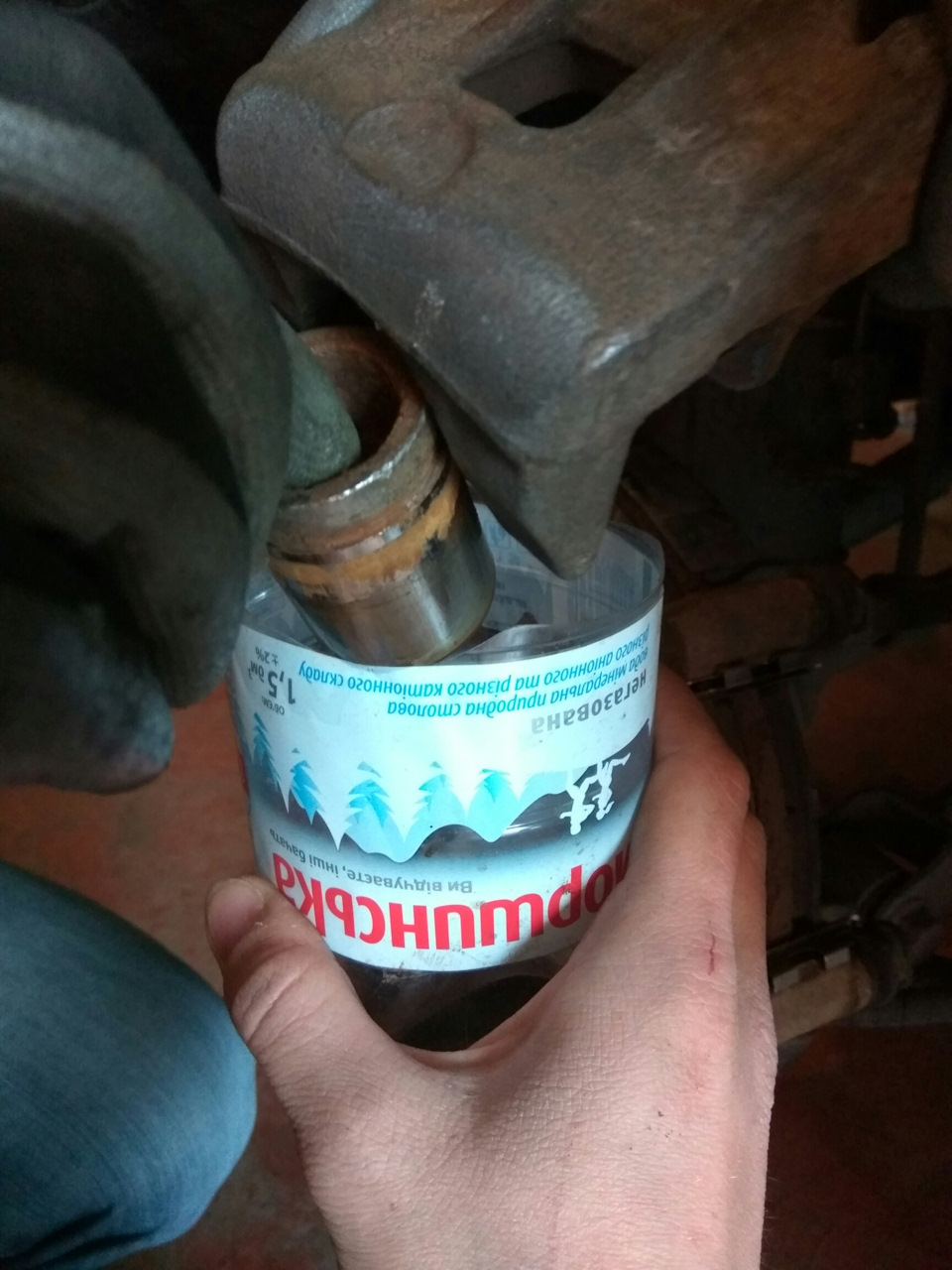 Заміна гальмівних поршнів, ТО супортів. Заміна гальмівної рідини 1