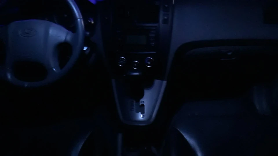 LED модулі у водійський плафон та заміна лампочок підсвічування номера (Частина 1)