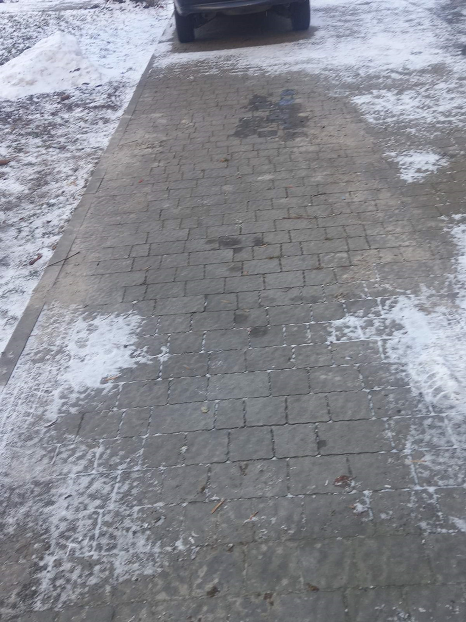 Недовго музика грала , самокретично і банально. 2